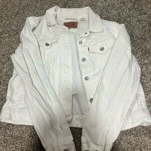 White denim Levi’s Jacket